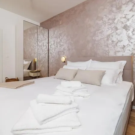Villa Le Maris With Indoor & Outdoor Heated Pool