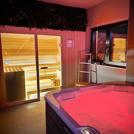 Le Maris With Indoor & Outdoor Heated Pool * Dobrinj
