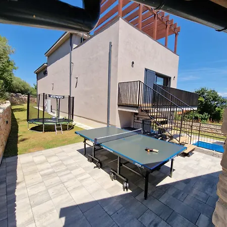 Le Maris With Indoor & Outdoor Heated Pool * Dobrinj