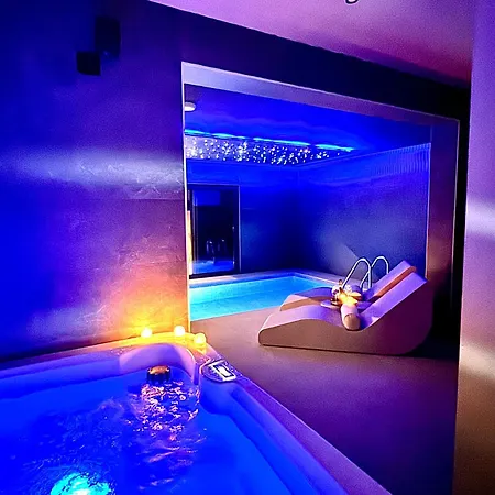 Le Maris With Indoor & Outdoor Heated Pool *